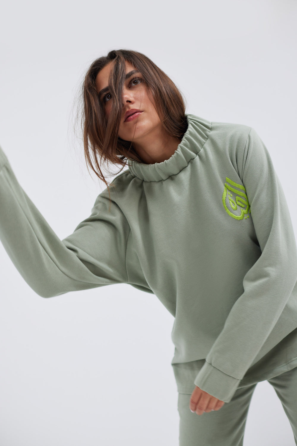 Al Hayaat Verde Sweater